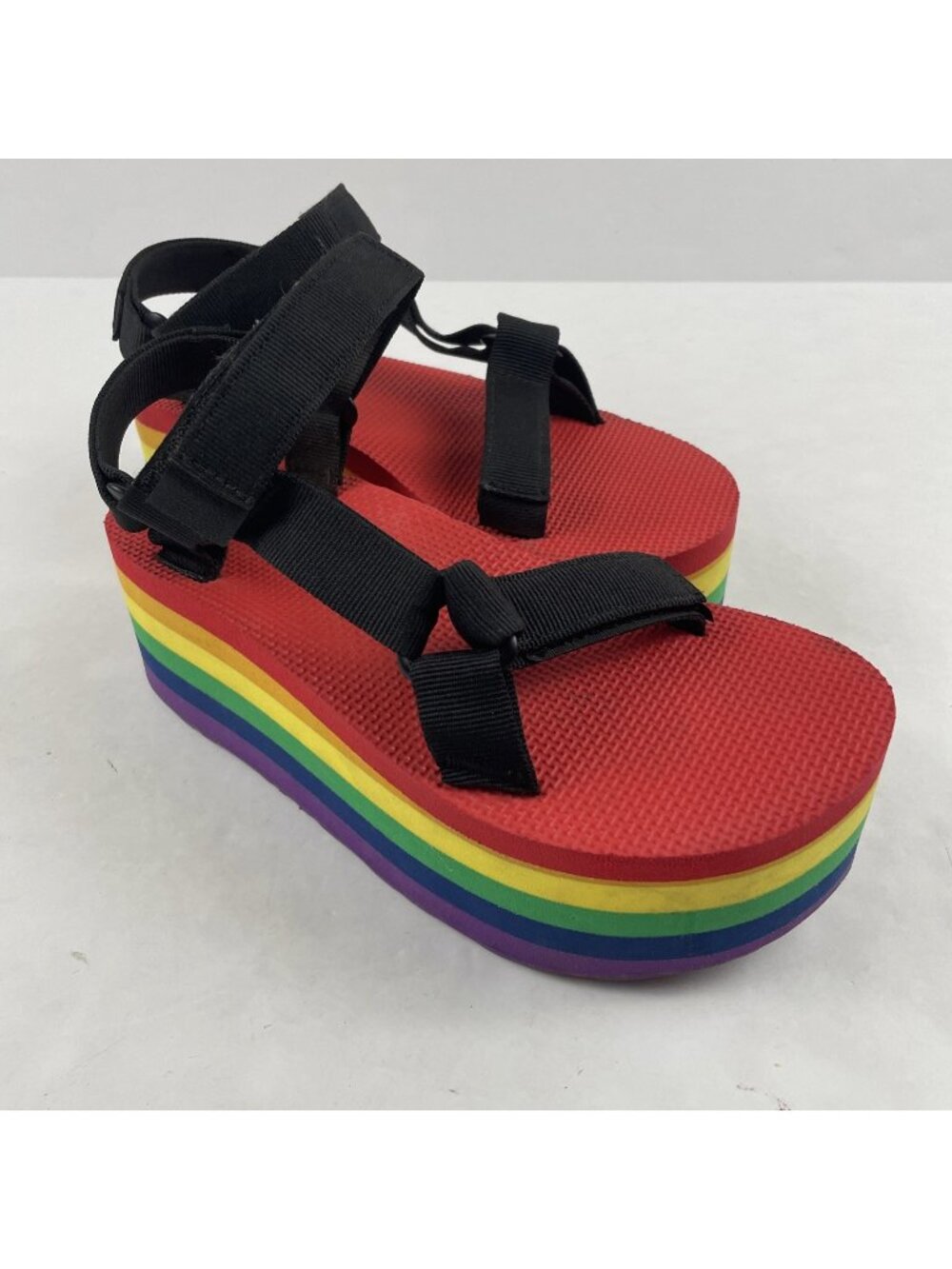 Teva Flatform Universal Rainbow Pride Platform Sandals Women’s 6 1116376